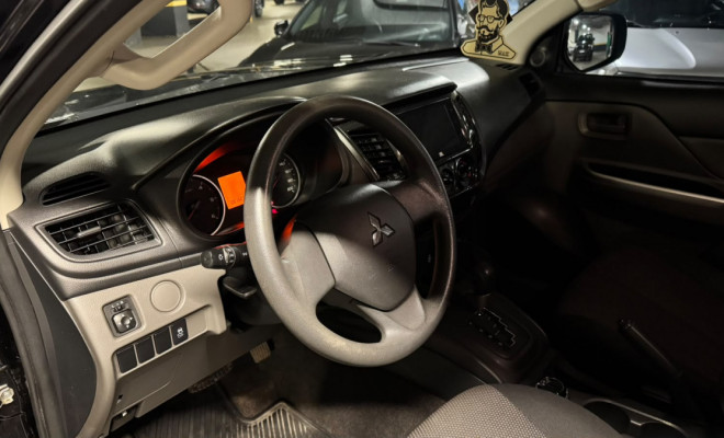 Mitsubishi Triton sport GLS AT 2022 Diesel-5