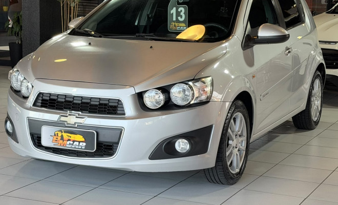 GM - Chevrolet SONIC HB LTZ 1.6 16V FlexPower 5p Mec. 2013 Flex-0