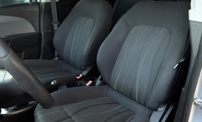 GM - Chevrolet SONIC HB LTZ 1.6 16V FlexPower 5p Mec. 2013 Flex-3