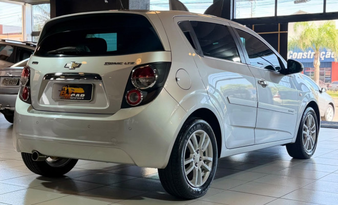 GM - Chevrolet SONIC HB LTZ 1.6 16V FlexPower 5p Mec. 2013 Flex-1