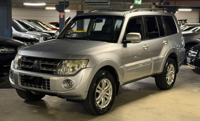 Mitsubishi Pajero HPE Full 3.2 4x4 T.I.Dies. 5p Aut 2012 Diesel