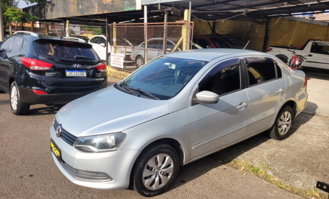 VW - VolksWagen VOYAGE 1.0/1.0 City Mi Total Flex 8V 4p 2013 Flex
