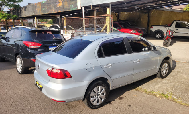 VW - VolksWagen VOYAGE 1.0/1.0 City Mi Total Flex 8V 4p 2013 Flex-9