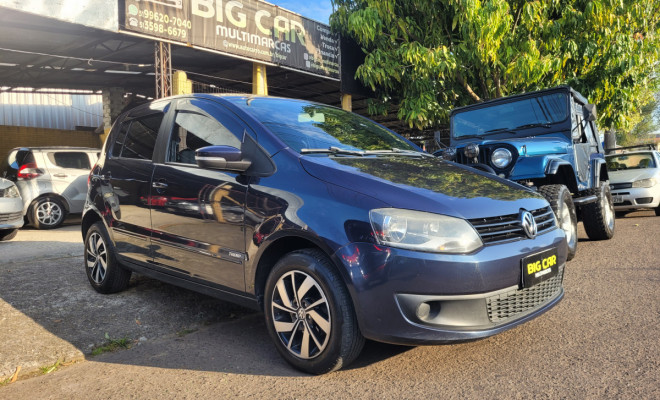 VW - VolksWagen Fox 1.6 Mi Total Flex 8V 5p 2014 Flex-12