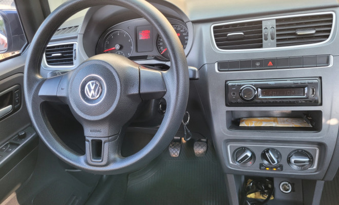 VW - VolksWagen Fox 1.6 Mi Total Flex 8V 5p 2014 Flex-4