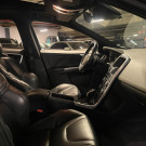 Volvo XC 60 T-5 R-DESIGN 2.0 FWD 5p 2017 Gasolina-9
