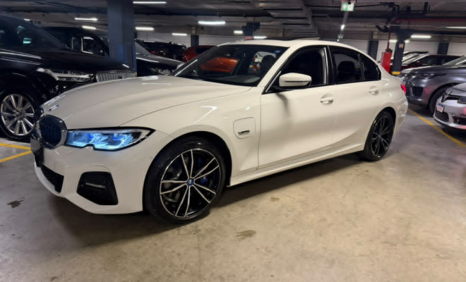 BMW 330e M Sport 2.0 Turbo Aut. (Híbrido) 2022 Elétrico-1