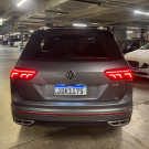 VW - VolksWagen TIGUAN Allspac R-Line 300 TSI 2.0  2025 Gasolina-3