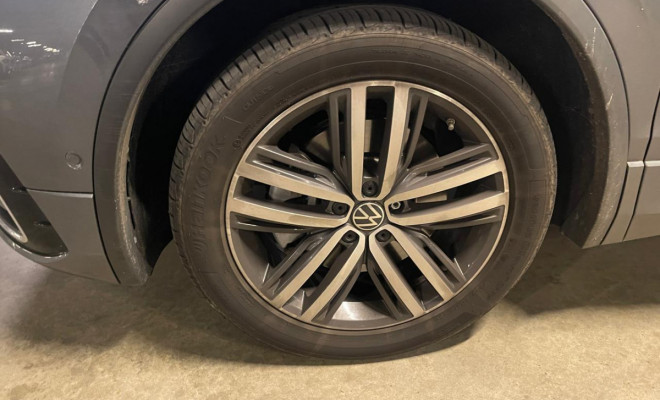 VW - VolksWagen TIGUAN Allspac R-Line 300 TSI 2.0  2025 Gasolina-4
