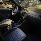 VW - VolksWagen TIGUAN Allspac R-Line 300 TSI 2.0  2025 Gasolina-10