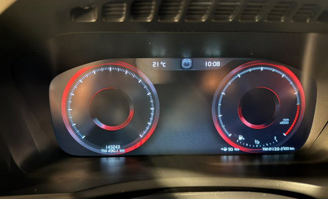 Volvo XC 90 T-6 MOMENTUM 2.0 320cv 5P 2019 Diesel-2