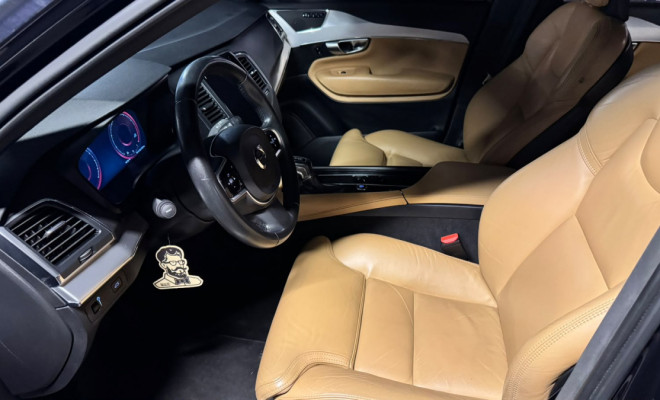 Volvo XC 90 T-6 MOMENTUM 2.0 320cv 5P 2019 Diesel-4