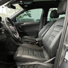 VW - VolksWagen TIGUAN Allspac R-Line 300 TSI 2.0  2024 Gasolina-3