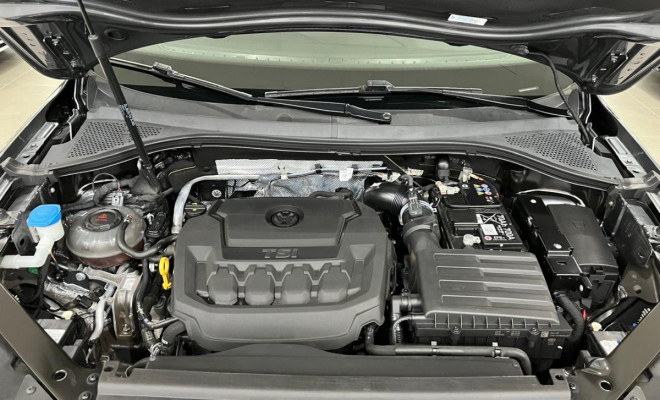 VW - VolksWagen TIGUAN Allspac R-Line 300 TSI 2.0  2024 Gasolina-7
