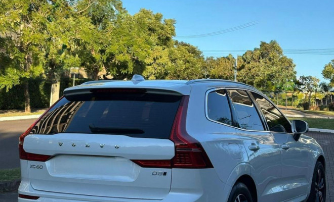 Volvo XC 60 D-5 MOMENTUM 2.0 AWD Diesel 5p 2019 Diesel-9