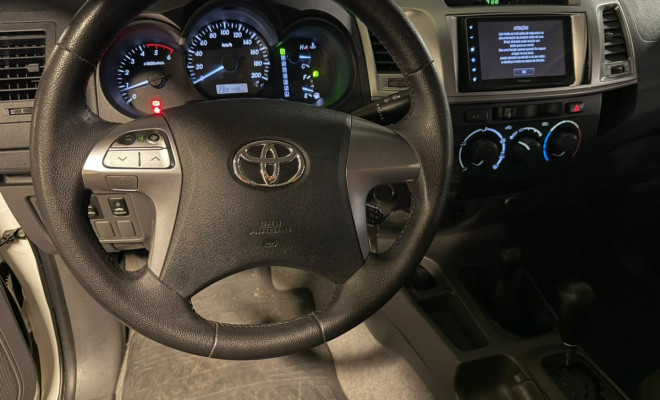Toyota Hilux CD SR D4-D 4x4 3.0  TDI Dies. 2015 Flex-33
