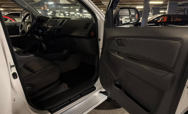 Toyota Hilux CD SR D4-D 4x4 3.0  TDI Dies. 2015 Flex-23