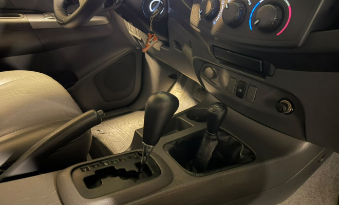 Toyota Hilux CD SR D4-D 4x4 3.0  TDI Dies. 2015 Flex-27