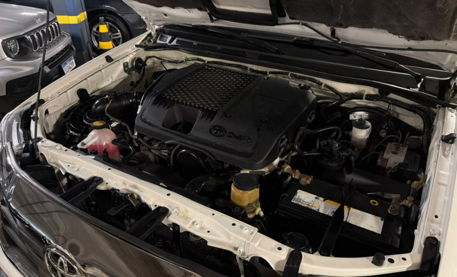 Toyota Hilux CD SR D4-D 4x4 3.0  TDI Dies. 2015 Flex-15