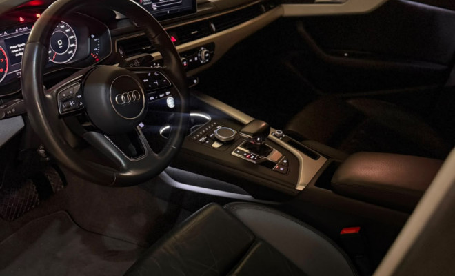 Audi A4 Ambiente 2.0 TFSI 190cv S tronic 2018 Gasolina-0