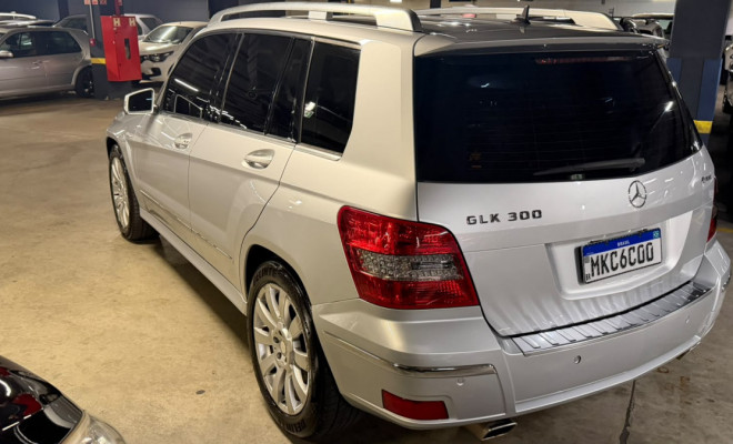 Mercedes-Benz GLK-300 3.0 V6 24V 4x4 231cv Aut. 2011 Gasolina-4