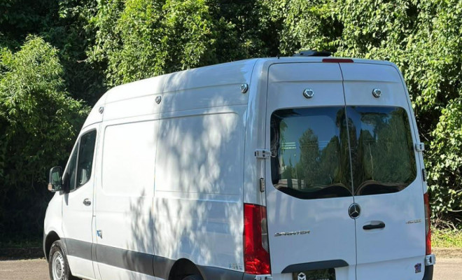 Mercedes-Benz Sprinter 416 Furgão Longo T.A. 2.2 Dies. 2021 Diesel-7