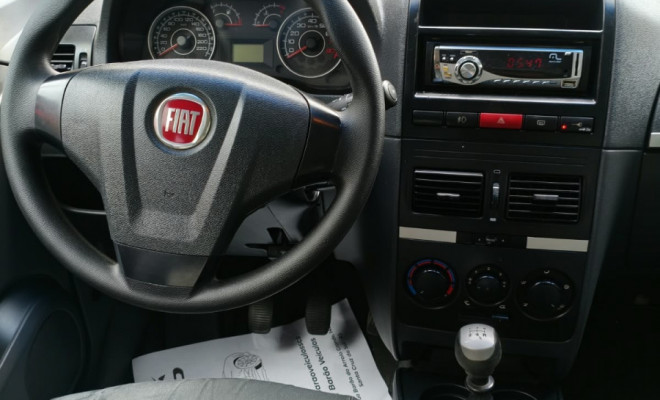 Fiat Idea ATTRACTIVE 1.4 Fire Flex 8V 5p 2011 Flex-4