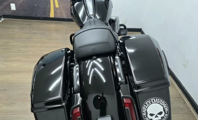 HARLEY-DAVIDSON STREET GLIDE FLHX 2024 Gasolina-10
