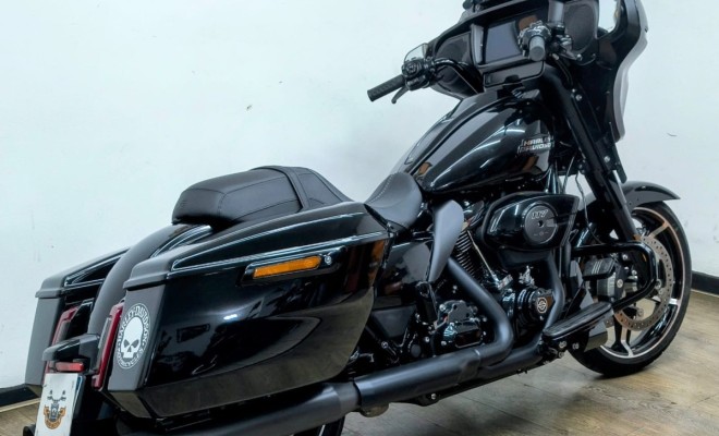 HARLEY-DAVIDSON STREET GLIDE FLHX 2024 Gasolina-11