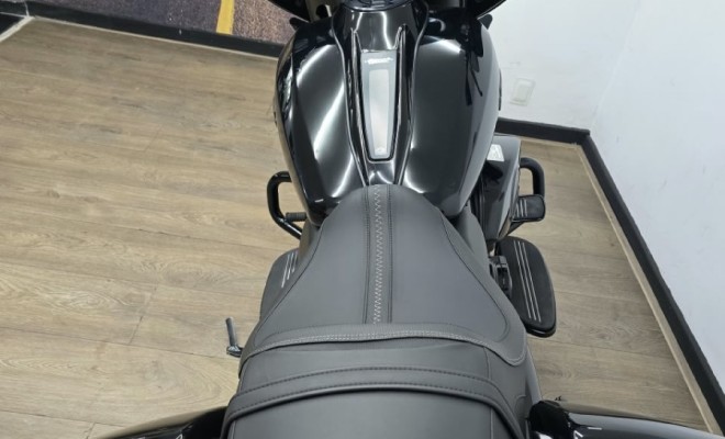 HARLEY-DAVIDSON STREET GLIDE FLHX 2024 Gasolina-13