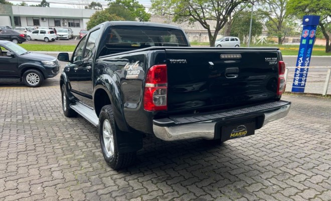 Toyota Hilux CD SRV D4-D 4x4 3.0 TDI Diesel Aut 2013 Diesel-3