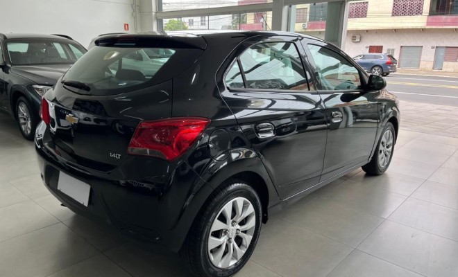 GM - Chevrolet ONIX HATCH LT 1.4 8V FlexPower 5p Mec. 2018 Flex-1