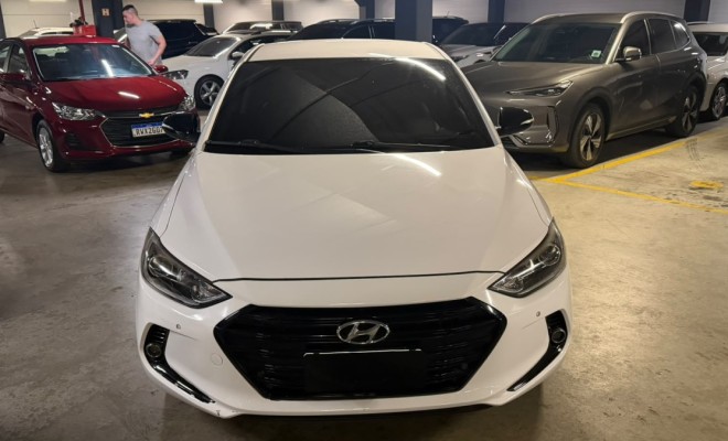 Hyundai Elantra 2.0 16V Flex Aut. 2017 Flex-9