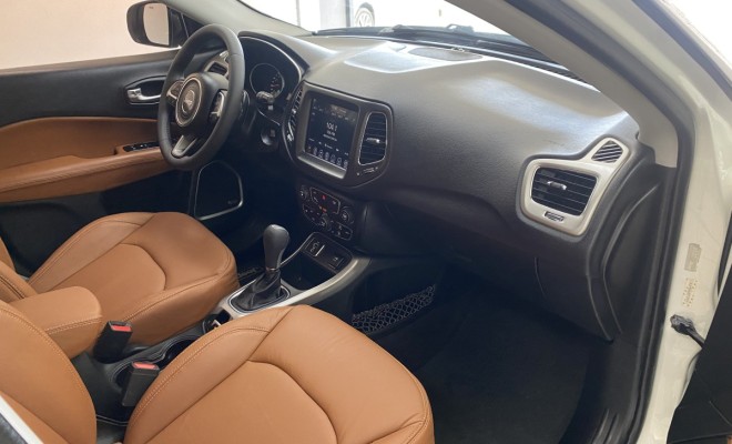 Jeep COMPASS LONGITUDE 2.0 Aut 2019-7