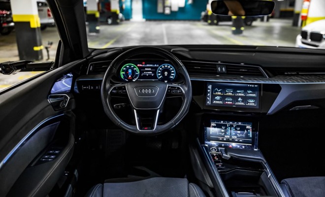 Audi E-TRON Sportback Perf. Aut. (Elétrico) 2023 Elétrico-22