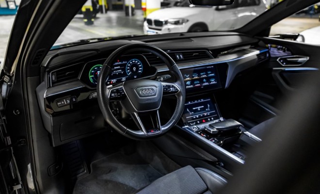 Audi E-TRON Sportback Perf. Aut. (Elétrico) 2023 Elétrico-17