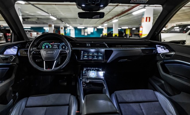 Audi E-TRON Sportback Perf. Aut. (Elétrico) 2023 Elétrico-16