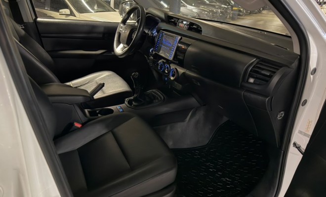 Toyota Hilux CD 4x4 2.8 Diesel Mec. 2019 Diesel-4