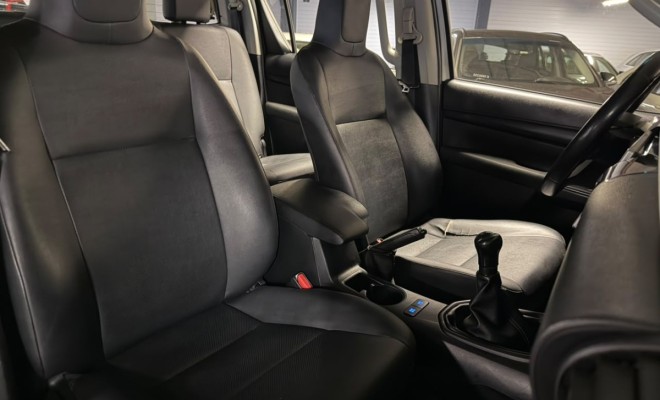 Toyota Hilux CD 4x4 2.8 Diesel Mec. 2019 Diesel-5