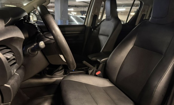 Toyota Hilux CD 4x4 2.8 Diesel Mec. 2019 Diesel-15