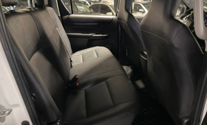 Toyota Hilux CD 4x4 2.8 Diesel Mec. 2019 Diesel-11