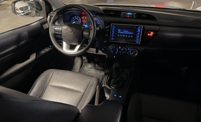 Toyota Hilux CD 4x4 2.8 Diesel Mec. 2019 Diesel-12