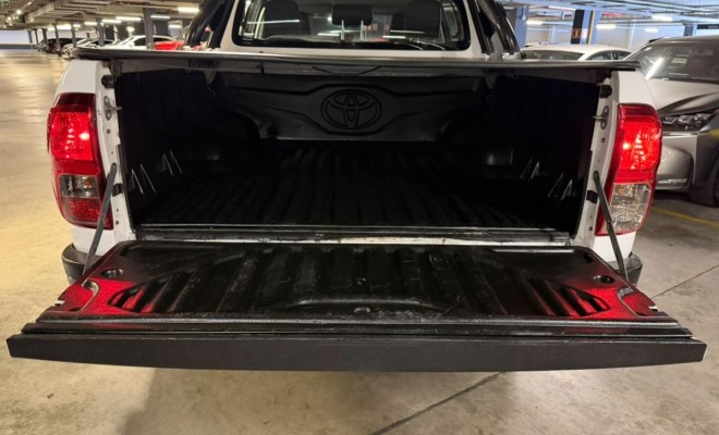 Toyota Hilux CD 4x4 2.8 Diesel Mec. 2019 Diesel-13