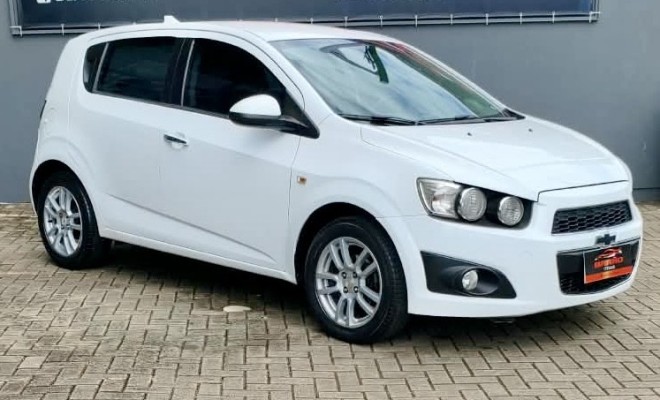 GM - Chevrolet SONIC HB LTZ 1.6 16V FlexPower 5p Mec. 2013 Flex-1