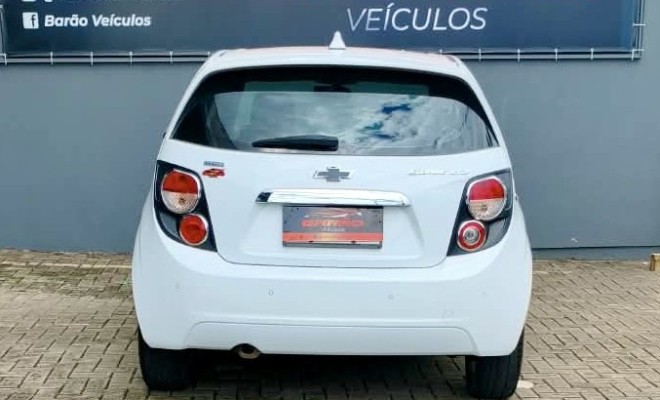 GM - Chevrolet SONIC HB LTZ 1.6 16V FlexPower 5p Mec. 2013 Flex-2