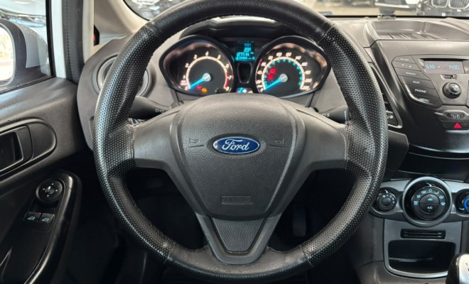 Ford Fiesta 1.5 16V Flex Mec. 2015-6