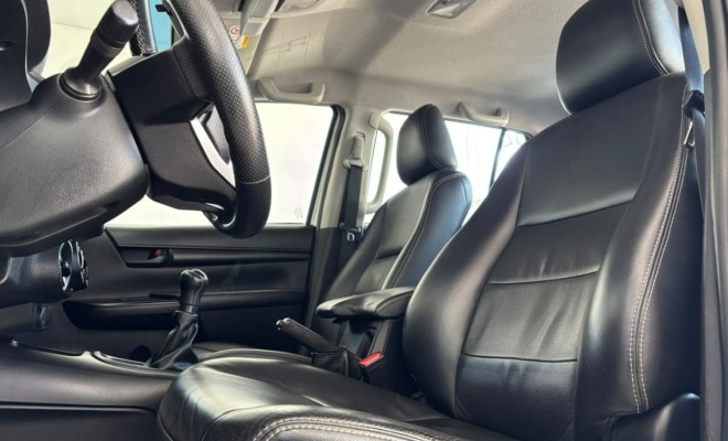 Toyota Hilux CD 4x4 2.8 Diesel Mec. 2020 Diesel-2