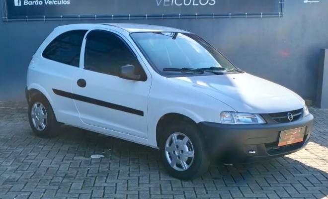 GM - Chevrolet Celta 1.0/Super/N.Piq.1.0 MPFi VHC 8V 3p 2001 Gasolina-1