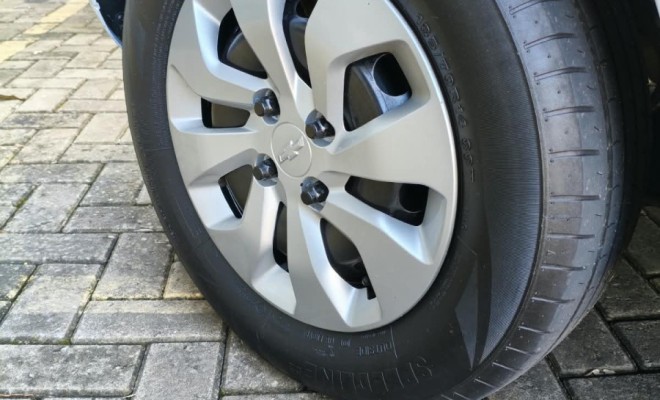GM - Chevrolet ONIX HATCH Joy 1.0 8V Flex 5p Mec. 2018 Flex-3