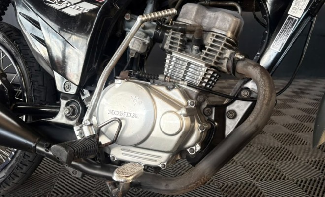 HONDA CG 125 FAN / FAN KS / 125 i FAN 2014 Gasolina-0